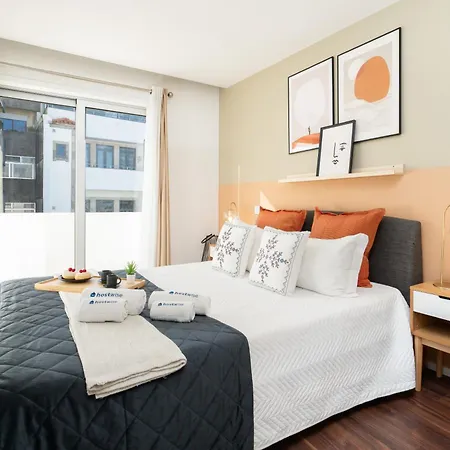 Host Wise - Restful Minimalist Flat - Balcony