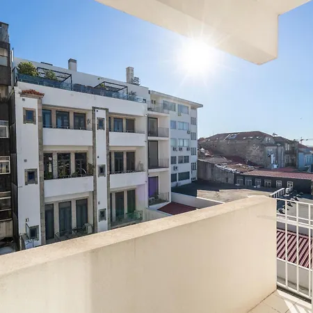 Host Wise - Restful Minimalist Flat - Balcony アパート ポルト