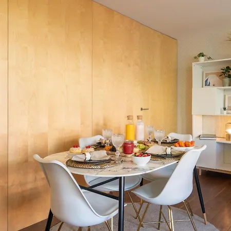 Host Wise - Restful Minimalist Flat - Balcony * ポルト