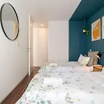 Apartamento Host Wise - Restful Minimalist Flat - Balcony *
